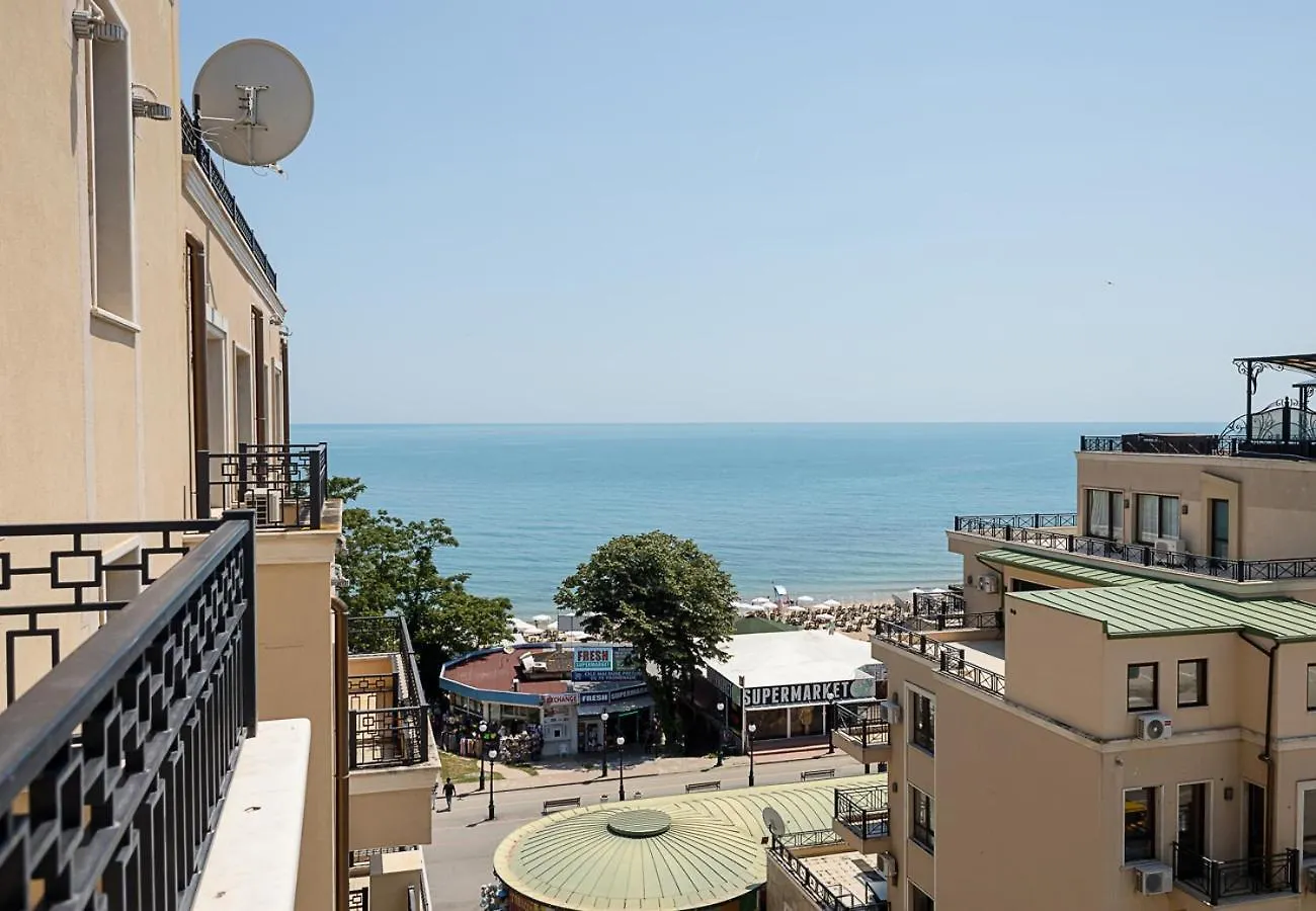 Beachfront Bliss-1Br Sea View Flat In Golden Sands By Flat Mаnаger فارنا 0*,  بلغاريا