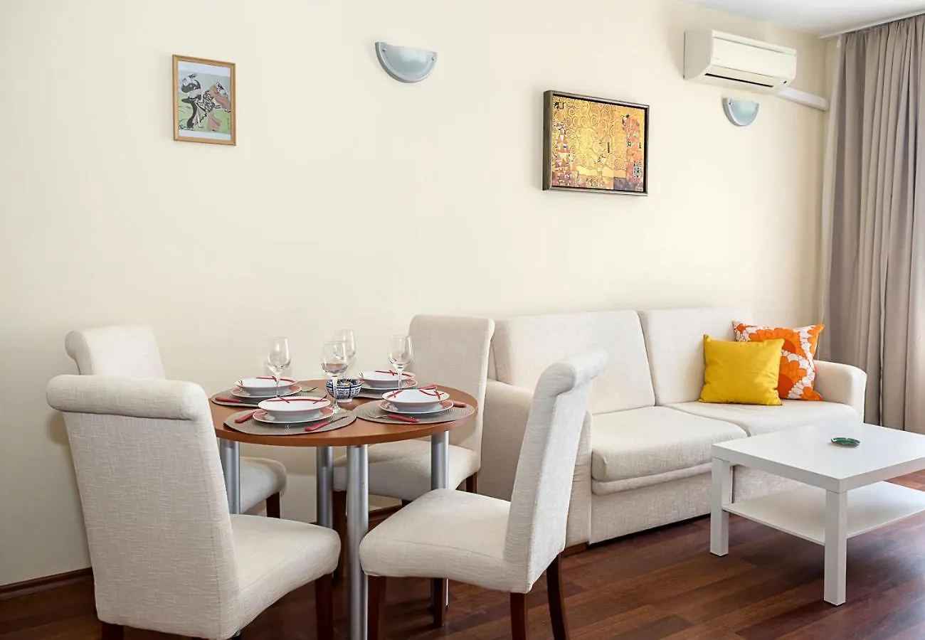 Beachfront Bliss-1Br Sea View Flat In Golden Sands By Flat Mаnаger فارنا شقة