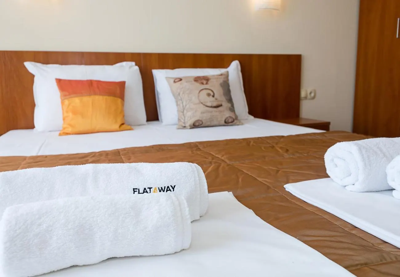 شقة Beachfront Bliss-1Br Sea View Flat In Golden Sands By Flat Mаnаger فارنا